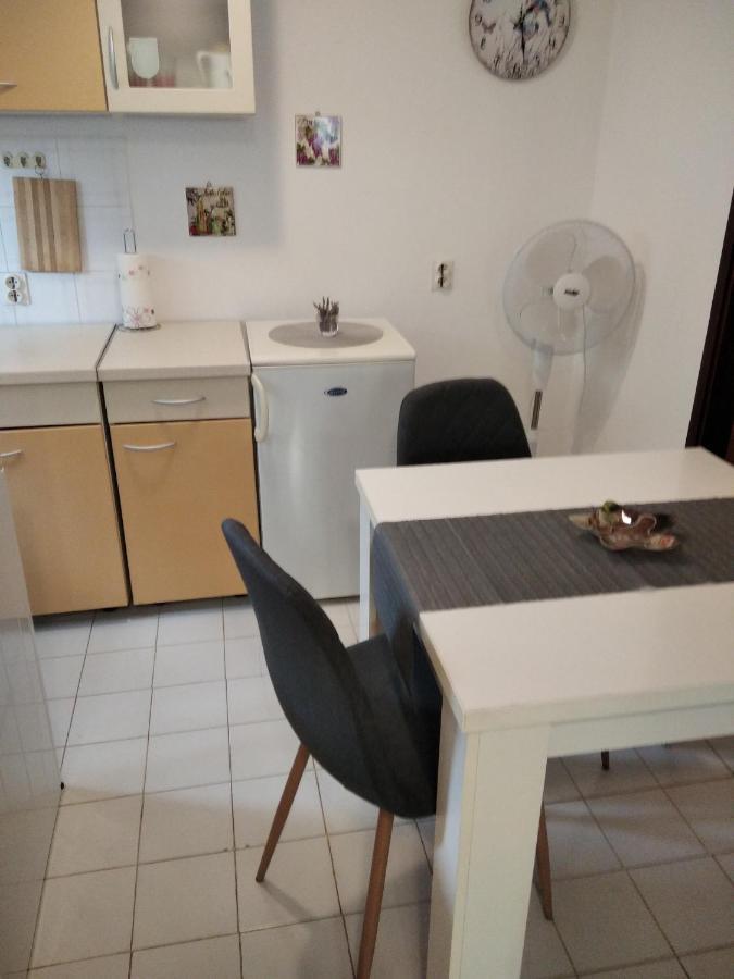 Apartment Anny Пула Екстериор снимка