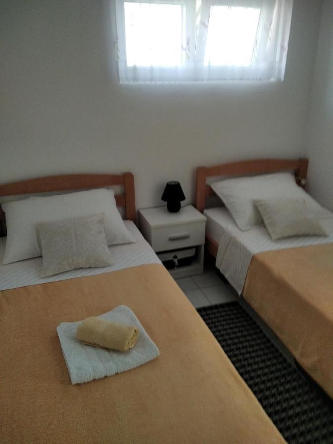 Apartment Anny Пула Екстериор снимка