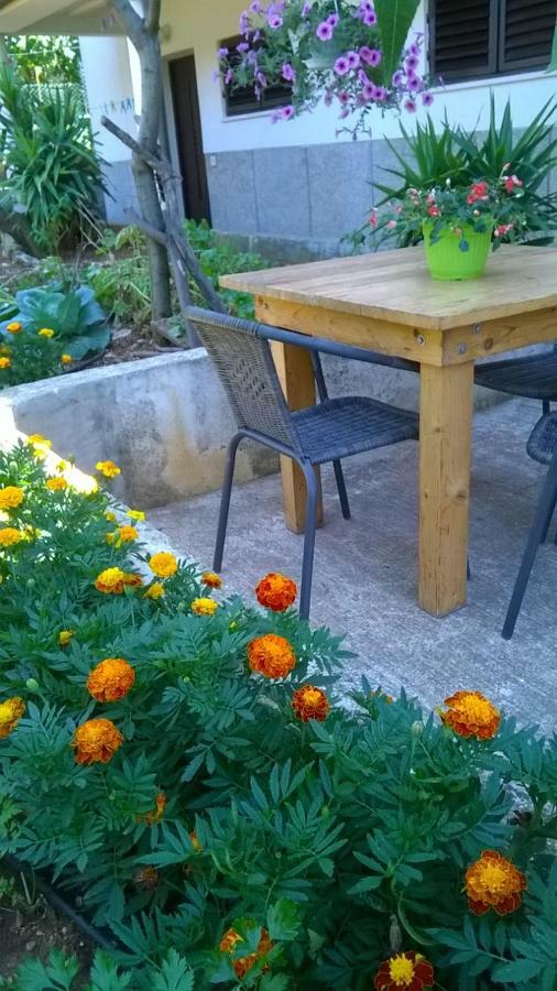 Apartment Anny Пула Екстериор снимка